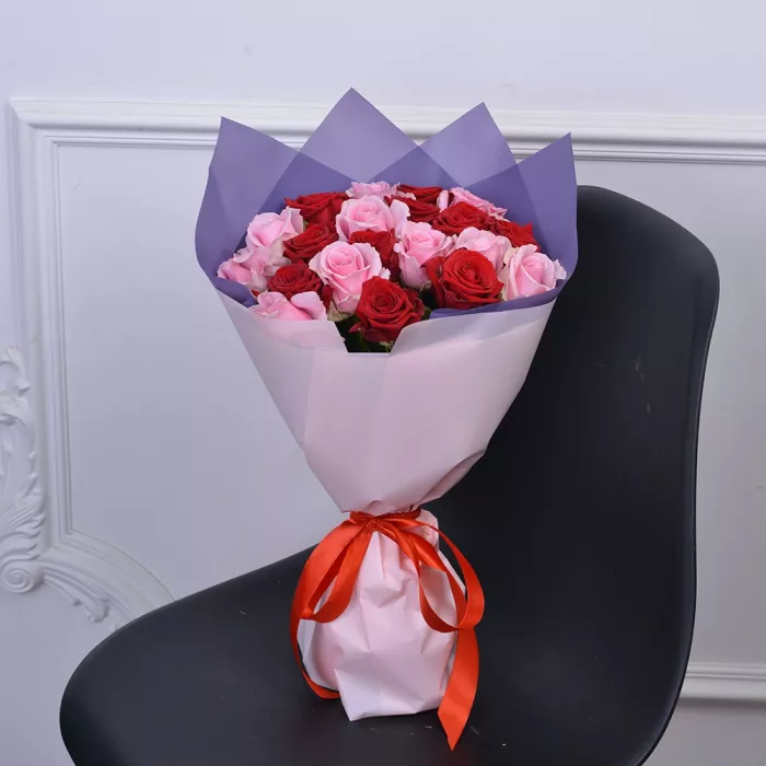 21 разноцветная роза Premium 40 см