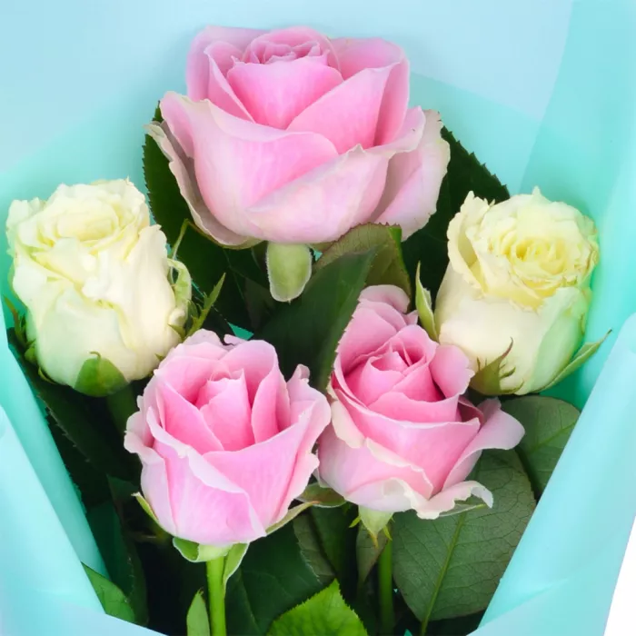 5 роз микс 50 см