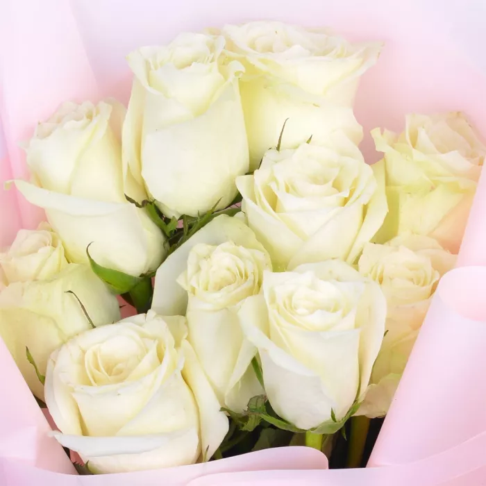 Букет из 9 белых роз premium 40 см
