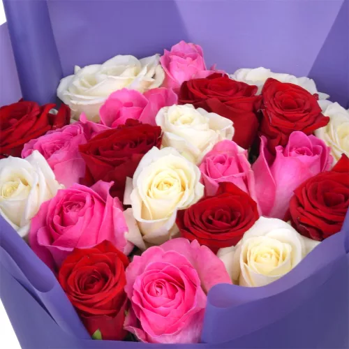 Букет из 21 разноцветной розы 50 см