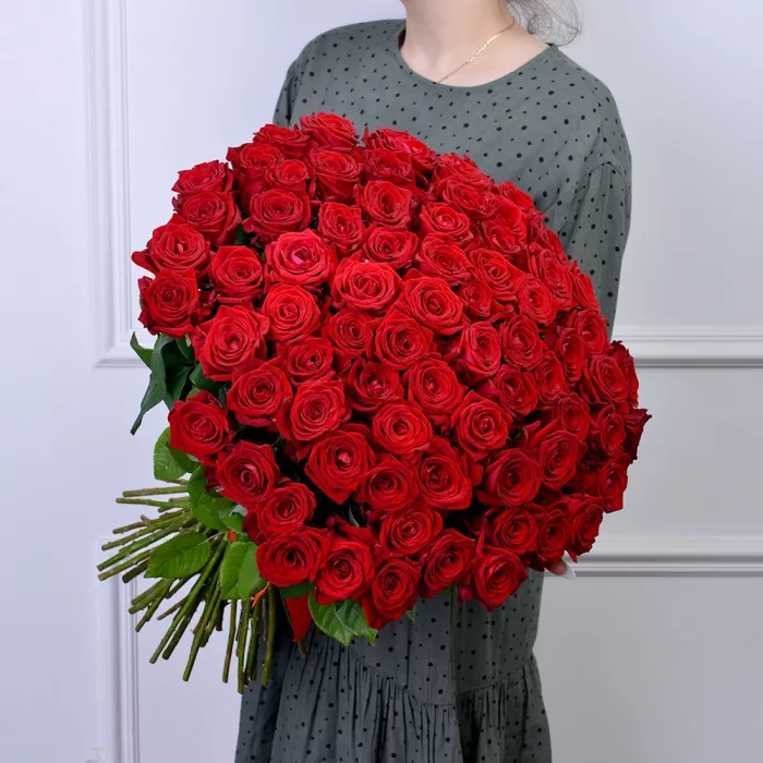 75 красных роз Premium 60 см