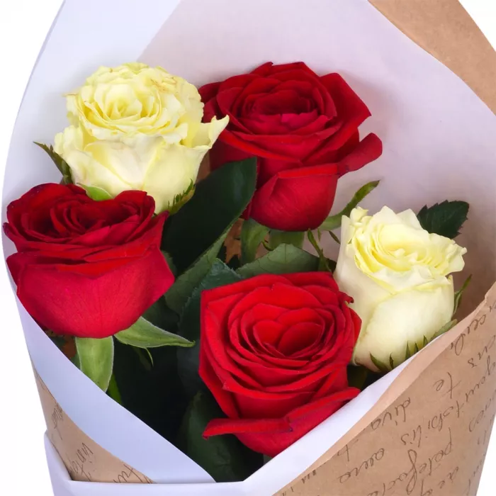 Букет из 5 роз микс 50 см