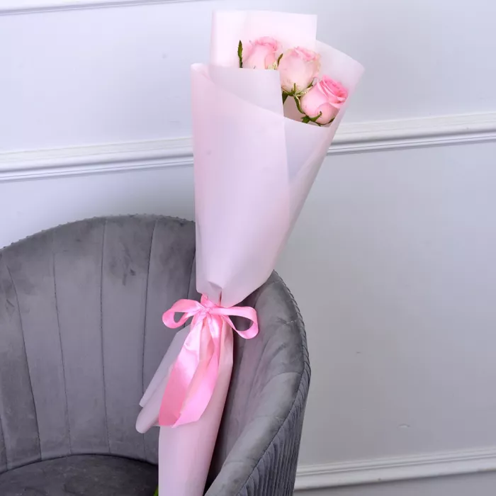 3 розовые розы 50 см