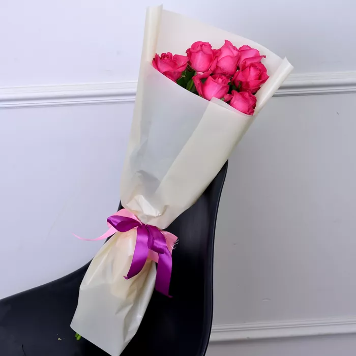 7 малиновых роз 60 см