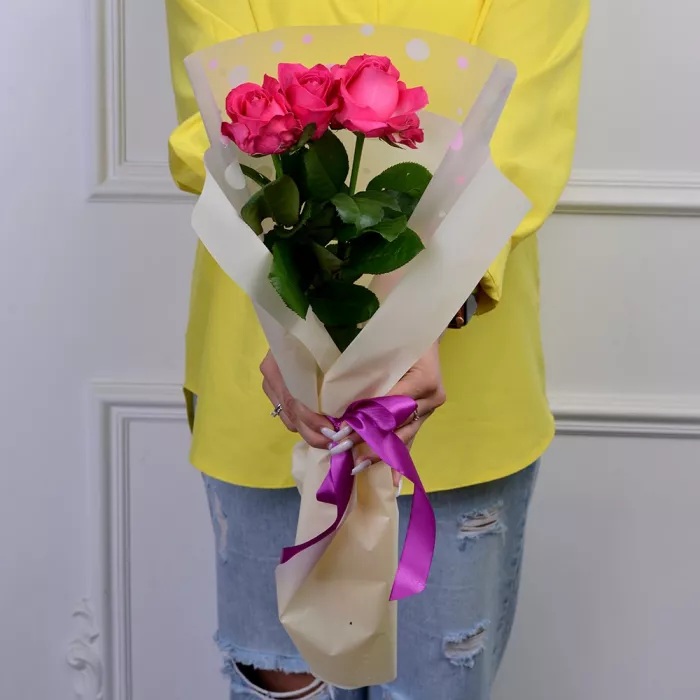 Букет из 3 малиновых розы 50 см