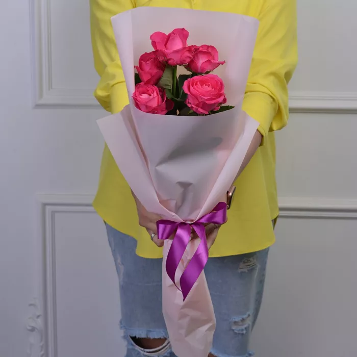 Букет из 5 малиновых роз premium 50 см