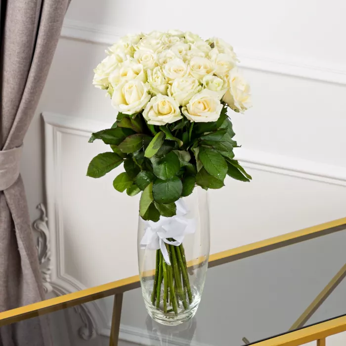 25 белых роз 60 см 25 белых роз 60 см