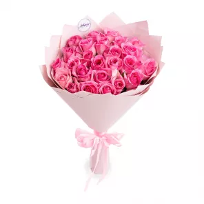 Букет из 25 розовых роз 50 см