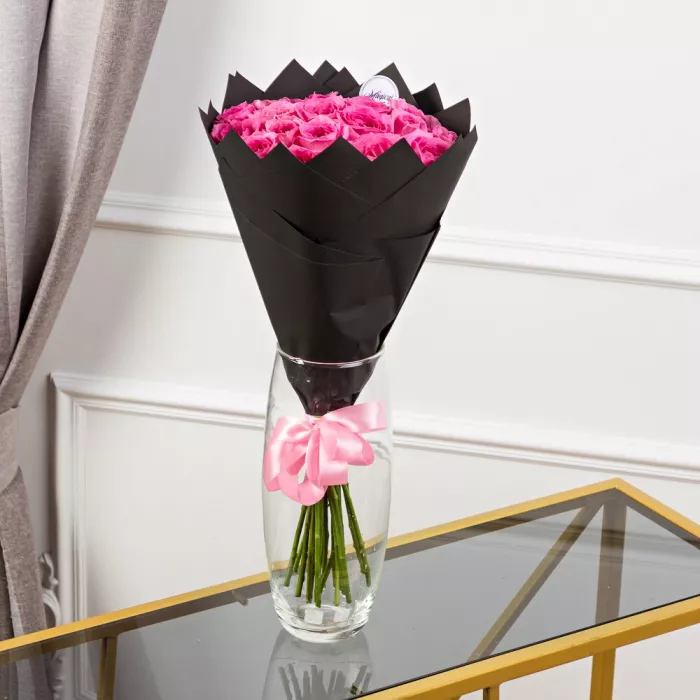 19 розовых роз 50 см