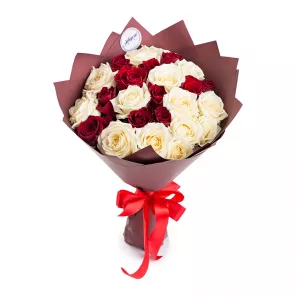 25 разноцветных роз 40 см