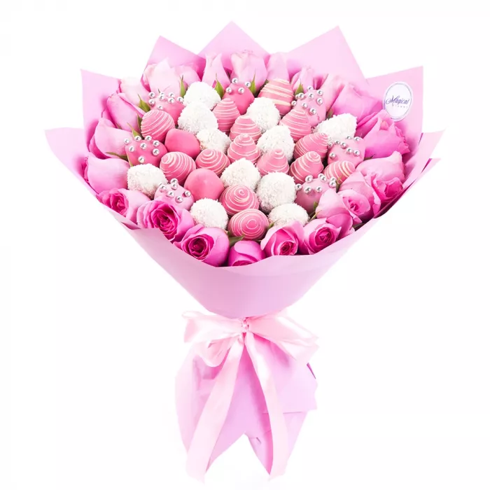 Букет из клубники (Розовое облако размер М) Букет из клубники (Розовое облако размер М)