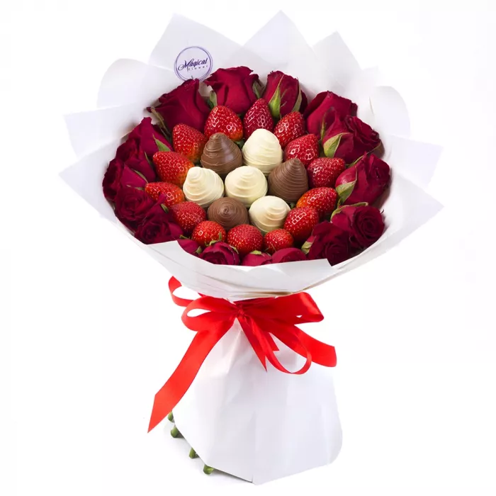 Букет из клубники (Салют размер S) Букет из клубники (Салют размер S)