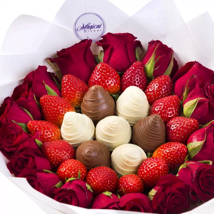 Букет из клубники (Салют размер S) Букет из клубники (Салют размер S)