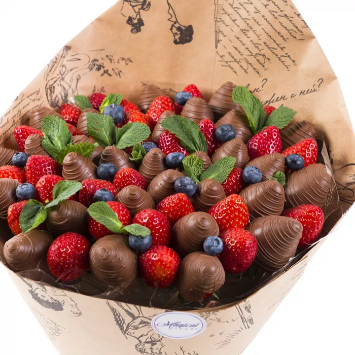 Букет из клубники (Фортуна размер L) Букет из клубники (Фортуна размер L)