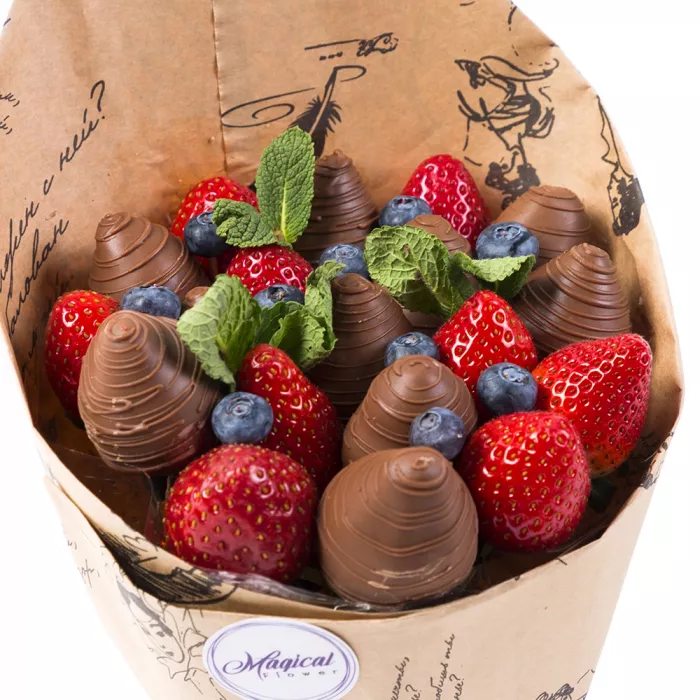 Букет из клубники (Фортуна размер S) Букет из клубники (Фортуна размер S)