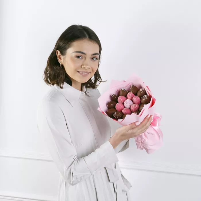 Букет из клубники (Клубничный Гольфстрим размер S)