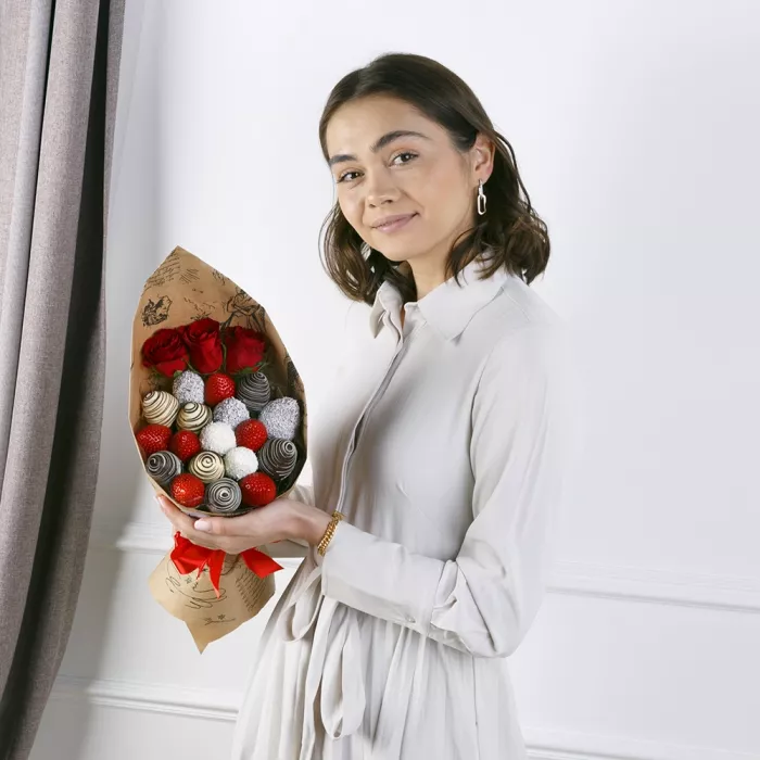 Букет из клубники (Грааль размер S)