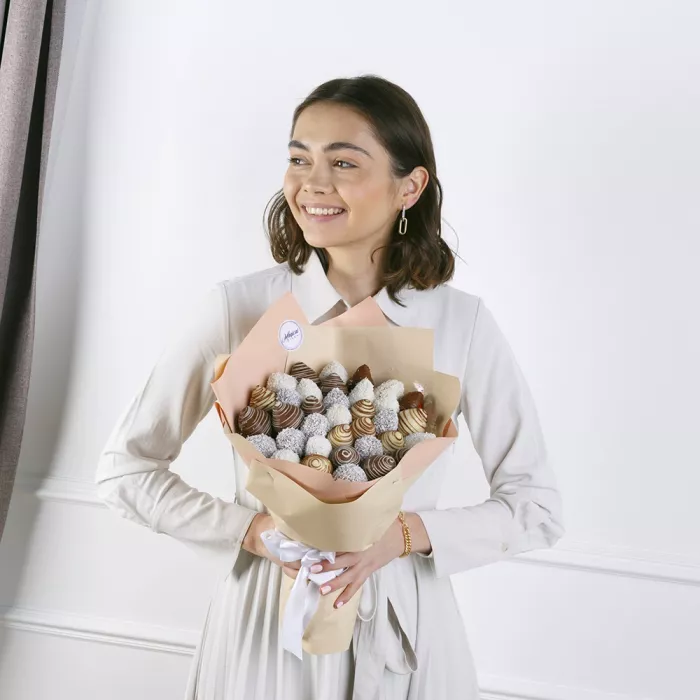 Букет из клубники (Клубничный Мокко размер М) Букет из клубники (Клубничный Мокко размер М)