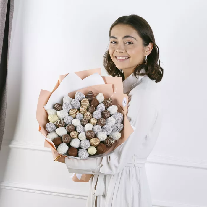 Букет из клубники (Клубничный Мокко размер L) Букет из клубники (Клубничный Мокко размер L)