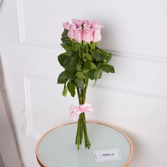 Букет из 11 розовых роз Эквадор 70 см