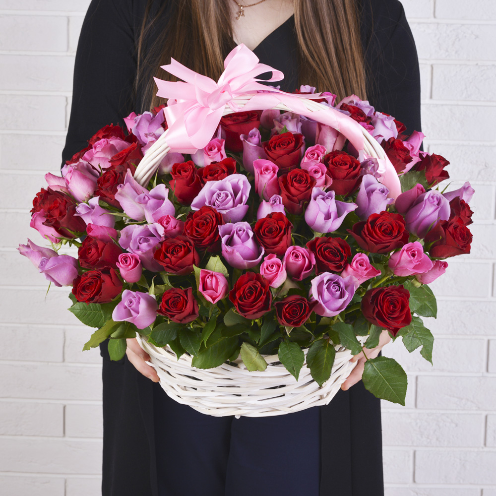 101 розовый пион. 101 Разноцветные розы в корзине. Belek Florist. Flowers Antalya.