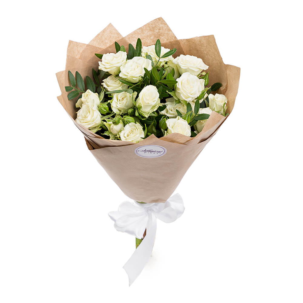 Букет из 5 белых кустовых роз - купить в Москве по цене 2690 р - MagicFlower